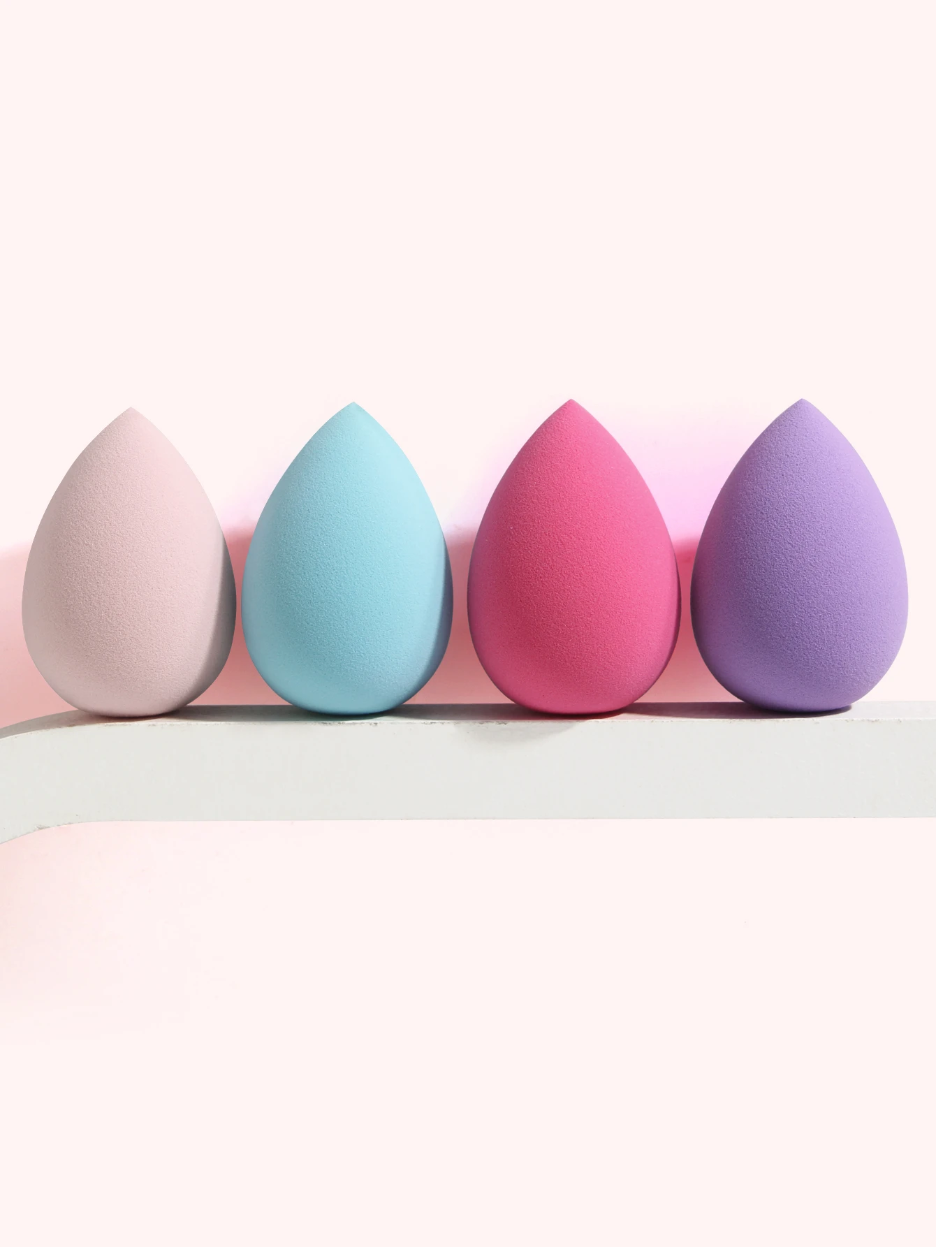 4-pieces-Makeup-Sponges-Foundation-Blending-Beauty-Sponge-Dry-Wet-Use-for-Powder-Cream-or-Liquid.jpg_Q90.jpg_ (1)